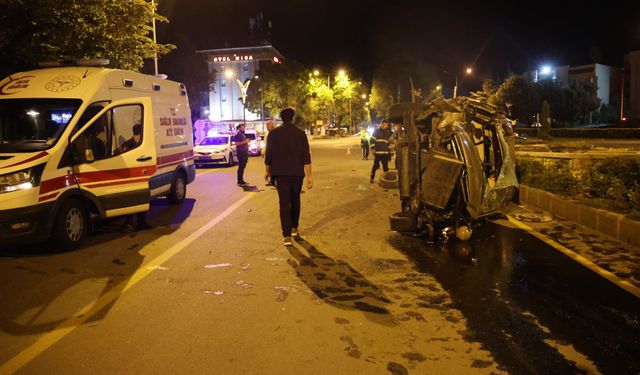 Nevşehir’de Kontrolden Çıkan Minibüs Takla Attı: 1 Yaralı