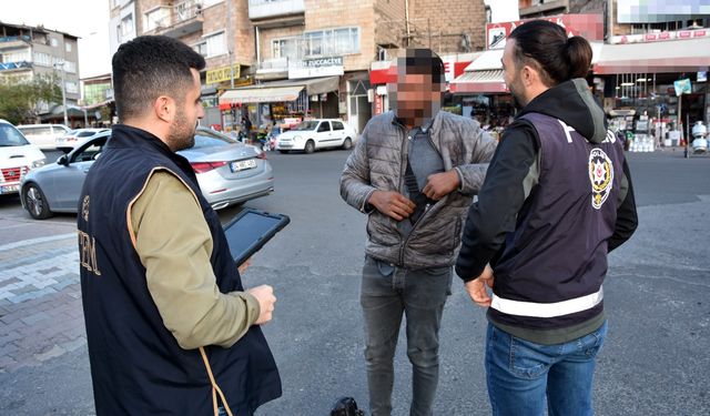 Nevşehir'de Aranan 24 Şahıs Yakalandı