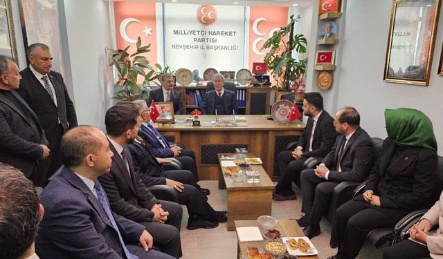 Hulusi Akar ve Memduh Büyükkılıç, MHP Nevşehir İl Başkanlığı’nı Ziyaret Etti