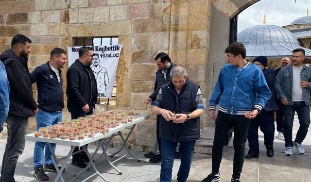 Meterisliler İhsan Neşeli İçin Tatlı İkramında Bulundu