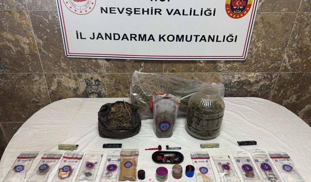 Jandarmadan Ürgüp Ayvalı Köyü'nde Operasyon: 3 Gözaltı