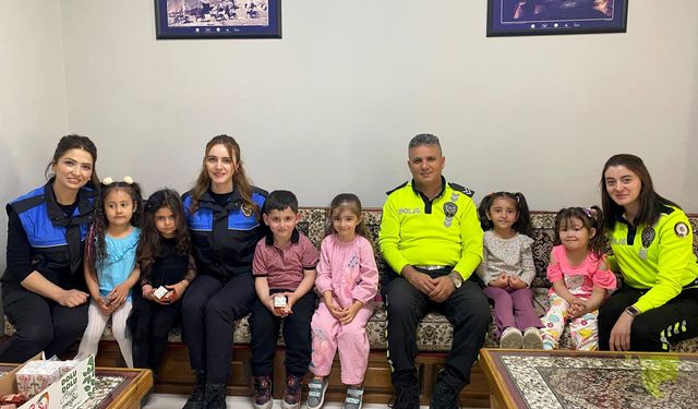 Nevşehir Emniyeti’nden Miniklere Meslek Tanıtımı, Halkla Güvenlik Paylaşımı