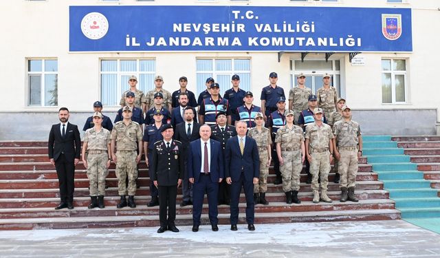 Vali Ali Fidan, Merkez İlçe Jandarma Komutanlığı’nı ziyaret etti