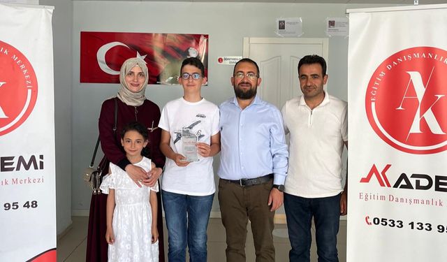 Akademi Eğitim Merkezinden LGS’de Tarihi Başarı!