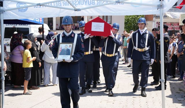 Genç Astsubay Memleketi Sındırgı’da Son Yolculuğuna Uğurlandı