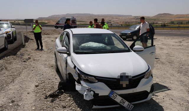 Nevşehir'de Araç Kaza Anında Otomatik Olarak Acil Çağrı Sistemi 112'yi Aradı