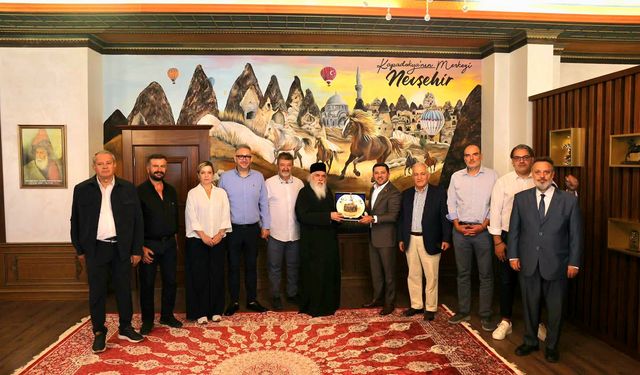 Yunan Heyeti Meryem Ana Kilisesi’nde Dua Etti ve Başkan Arı’ya Teşekkür Etti