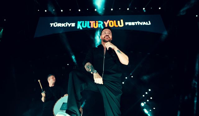 Sinan Akçıl, Nevşehir Kültür Yolu Festivali'nde On Binleri Coşturdu