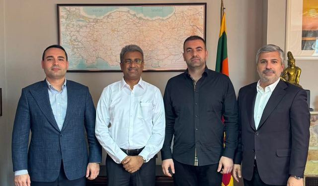 Av.Mahmut Sami Uluer'den Sri Lanka’nın Yeni Ankara Büyükelçisi Kadurugamuwa’ya Hayırlı Olsun Ziyareti