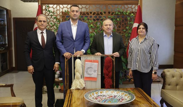 “İlmek İlmek Türkiye” Projesine İlk İlmek Vali Fidan’dan