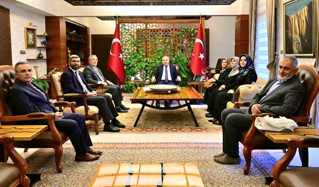 Vali Ali Fidan Camiler ve Din Görevlileri Haftası Dolayısıyla Heyeti Kabul Etti