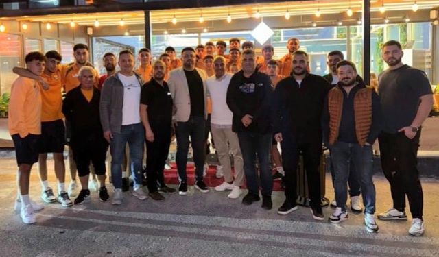 Meterisliler Taraftar Grubu’ndan Adanaspor’a Vefa