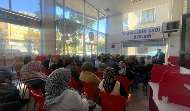 Akademi Eğitim Merkezi'nden 2026 LGS’ye Hızlı Başlangıç: Veli Toplantısı Yoğun İlgi Gördü