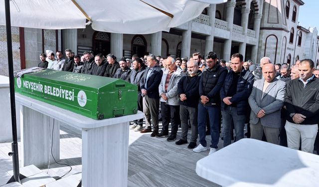 33 Yaşındaki Şeyma Kaya Gözyaşlarıyla Uğurlandı