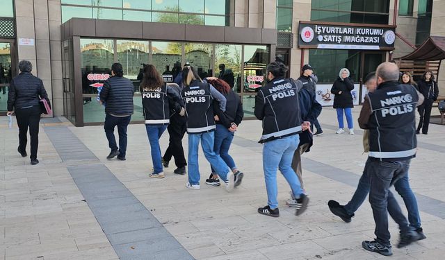 Nevşehir’de Hava Destekli Narkotik Operasyonu: 25 Kişi Tutuklandı