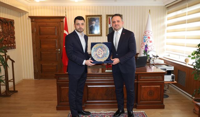 AK Parti Gülşehir İlçe Başkanı Turan Balak, Bakan Yardımcısı Enes Eminoğlu’nu Konuk Etti