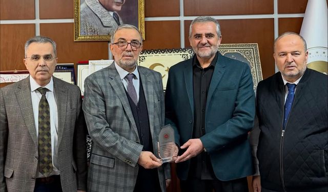 Fişekçi Camii İmam Hatibi Vedat Çiğdem Emekli Oldu