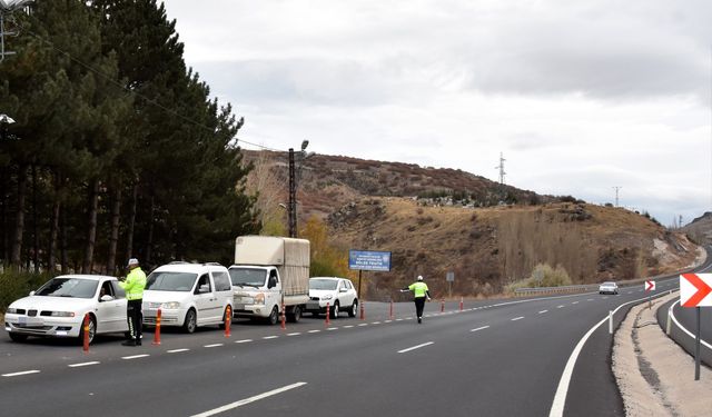 Nevşehir’de 520 Araç Trafikten Men Edildi 170 Sürücünün Ehliyetine El Konuldu