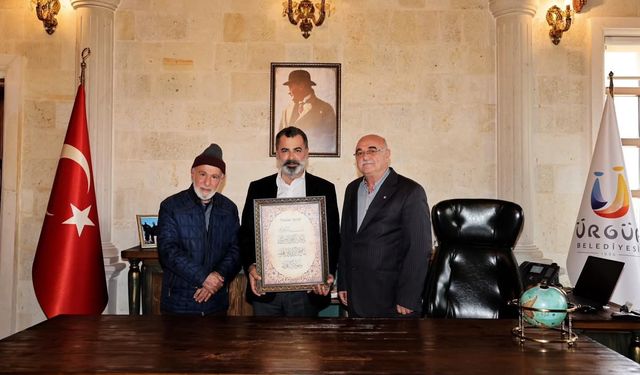 Ürgüp Belediye Başkanı Ali Ertuğrul Bul’a Nazar Duası Hediye Edildi
