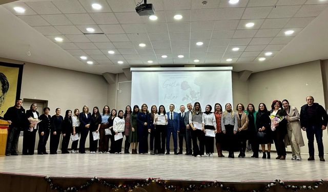 “Güçlü Kızlar, Güçlü Gelecek” Projesi, Düzenlenen Kapanış Programı İle Tamamlandı