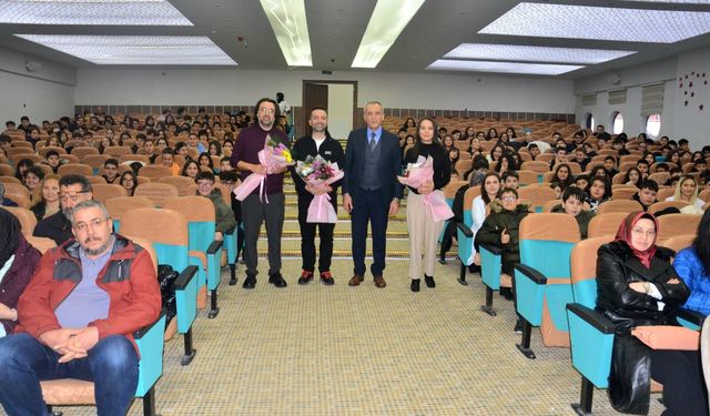 Kardelenli Öğrenciler İçin LGS Motivasyon Semineri Düzenlendi