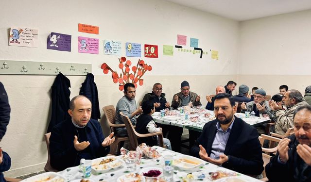 AK Parti Nevşehir Merkez İlçe Başkanı Serhat Sonugelen Çiftlikköy’de İftar Programına Katıldı