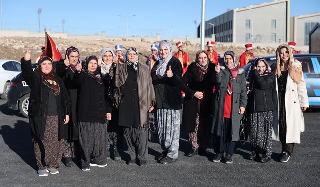 Nevşehir’de Şalvarını Giyip Gelen Kadınlara Özel Slalom Sürüşü
