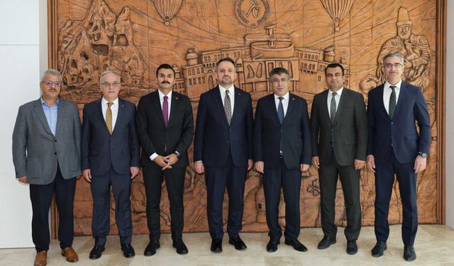 Gençlik ve Spor Bakan Yardımcısı Eminoğlu, NEVÜ’de