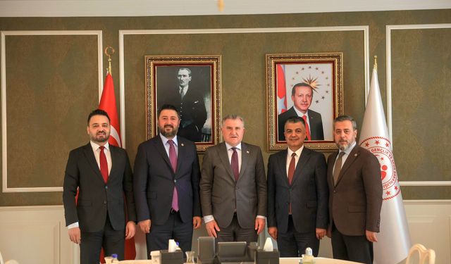 Müjde! Nevşehir Gazi Stadı Yenileniyor, Damat İbrahim Paşa Spor Salonu Modernize Ediliyor, Ürgüp’e 1000 Kişilik Yurt