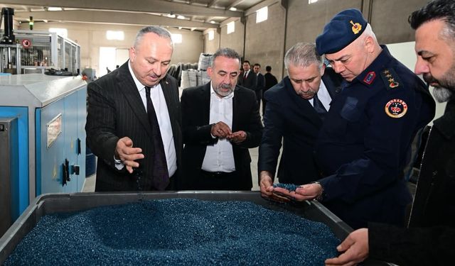 Nevşehir Valisi Ali Fidan Bims ve Plastik Üretim Tesislerinde İncelemelerde Bulundu