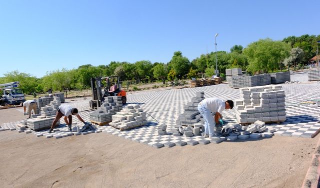 Sadabad Parkı Bocce Volo Sahası’nda Çevre Düzenleme Çalışmalarında Sona Yaklaşıldı