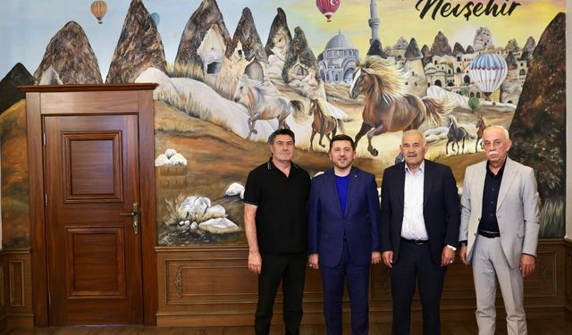 Başkanlardan Belediye Başkanı Rasim Arı’ya Ziyaret