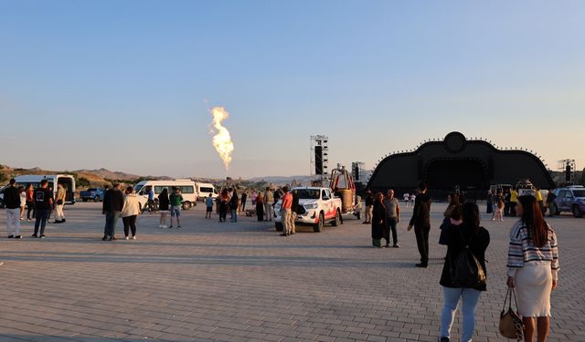 Kapadokya'da Rüzgar, Balon Festivali Programını Değiştirdi