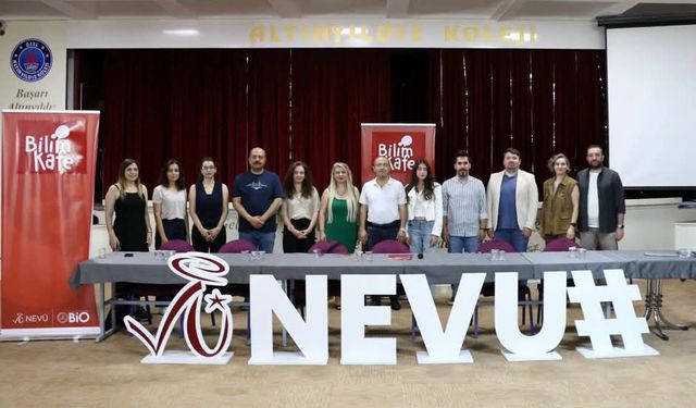 NEVÜ Bilim Kafe’de Farklı Disiplinlerden Uzmanlar Gençlerle Buluştu