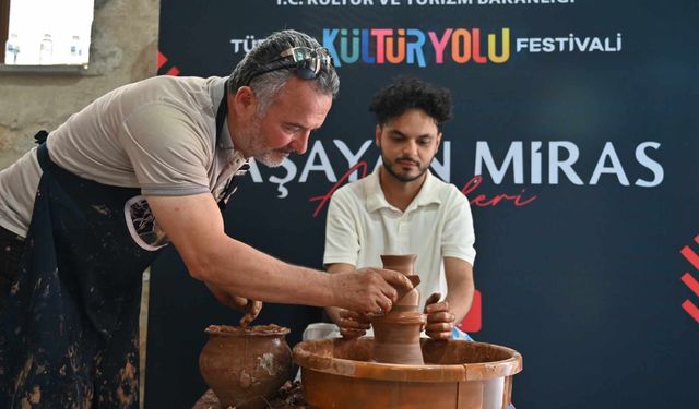 Nevşehir Kültür Yolu Festivali’nde Toprak Sanata Dönüştü