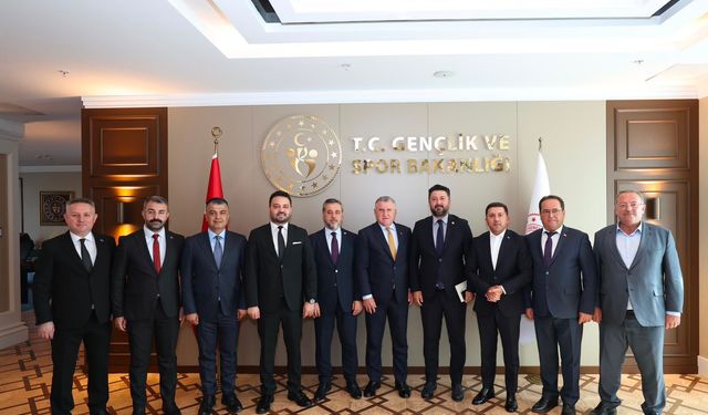 Nevşehir Heyetinden Gençlik ve Spor Bakanı Osman Aşkın Bak’a Ziyaret