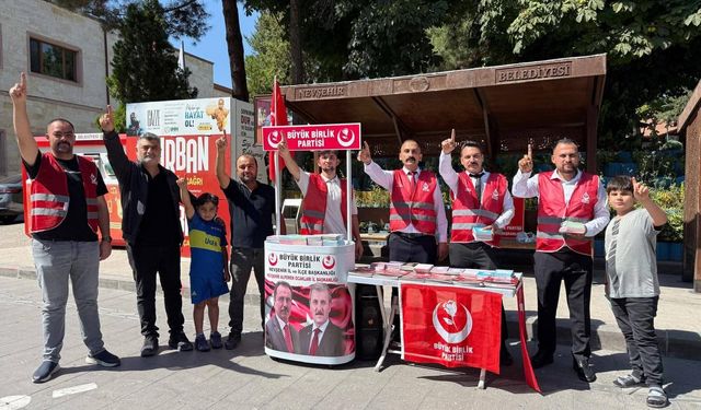 Alperen Ocakları Nevşehir İl Başkanlığından Yâsin-i Şerif Dağıtımı
