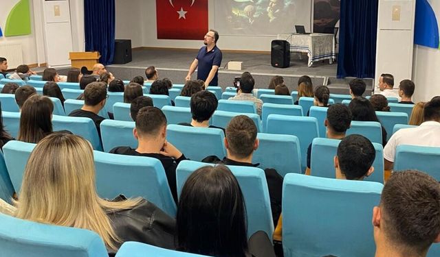 Nevşehir Simya Koleji’nde Öğrenciler İçin Meslek Tanıtım Günü Düzenlendi