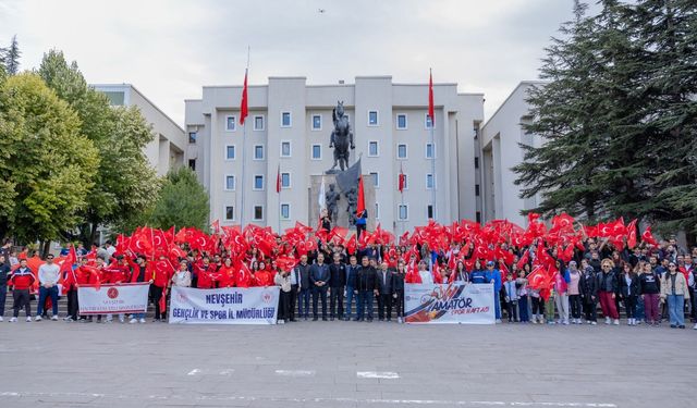 Amatör Spor Haftası Etkinlikleri Nevşehir’de Kortej Yürüyüşüyle Başladı