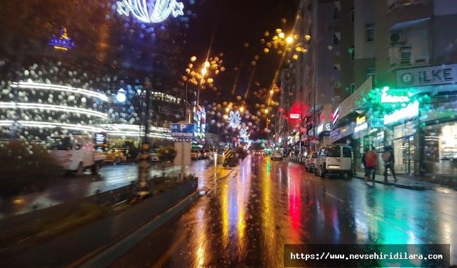 Kış Geliyor ! Nevşehir'e Mevsimin İlk Kar'ı Düştü
