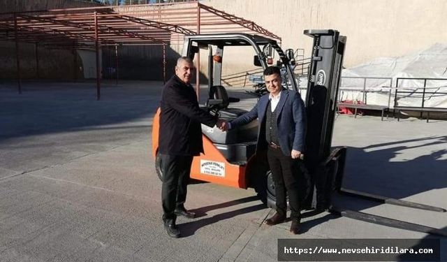 Nar Belediyesine Forklift Hibe Edildi