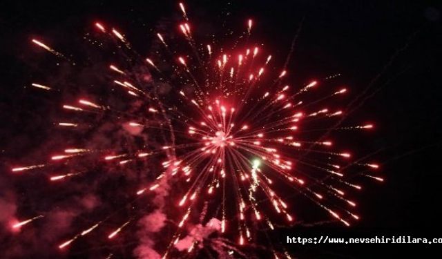 Gülşehir'de Anneler Günü Havai Fişeklerle Kutlandı