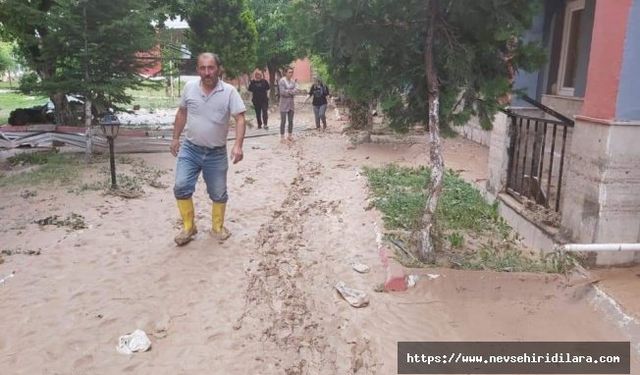 Kozaklı Belediyesi Ve Afad Sel Felaketi'nin Yaşandığı Kozaklı'da Hasar Tespit Çalışmaları Yaptı