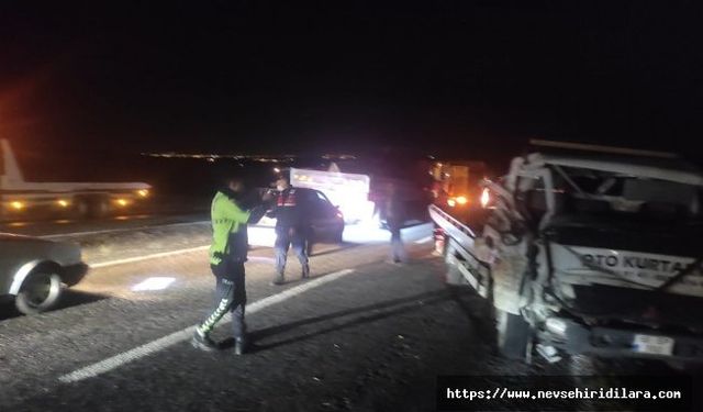 Gülşehir Hacıbektaş Yolu Arası Feci Kaza 25 Yaralı
