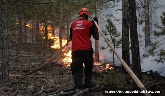 İhh Nevşehir Arama Kurtarma Ekipleri, Orman Yangınlarına Karşı Savaşıyor