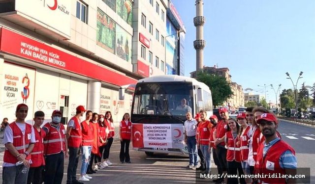 Nevşehir Kızılay Şubesi 25 Gönüllüsünü Antalya Manavgat Yangın Bölgesine Gönderdi