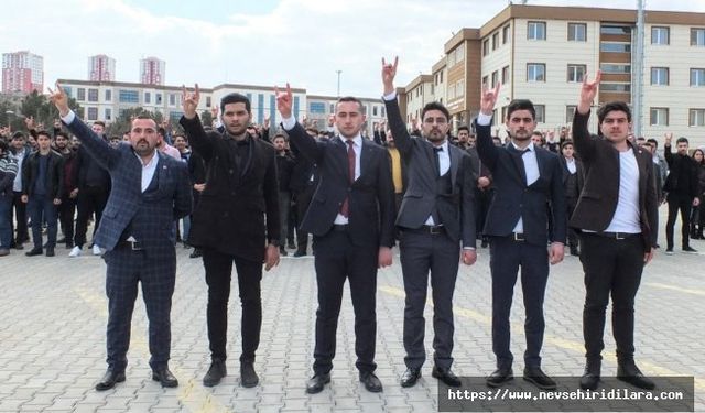 Ülkücü Kadrolar Göz Kamaştırıyor