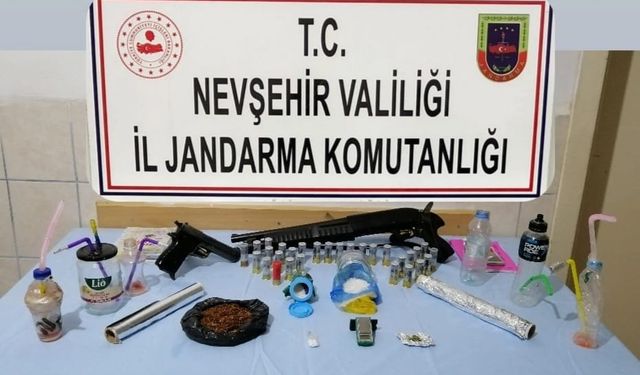 Avanos'ta Aranan Evde Pompalı Tüfek ve Uyuşturucu Çıktı
