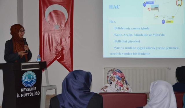 Hacı Adaylarına Yönelik “2022 Hac Eğitim Seminerleri"Düzenlendi...