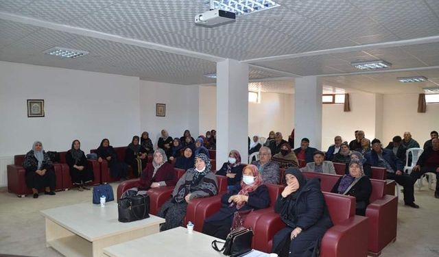 Nevşehir'den Umreye Gidecek Vatandaşlara Yönelik Seminer Düzenlendi